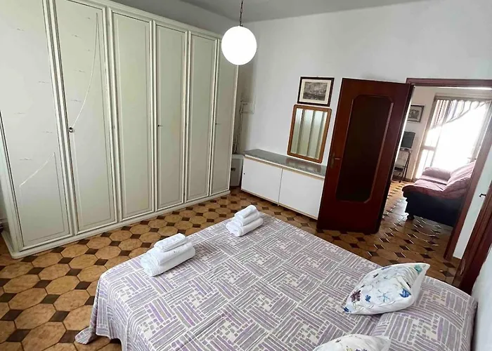 Entire Fabryexperience Apartament